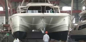 Aquila boat being built in factory