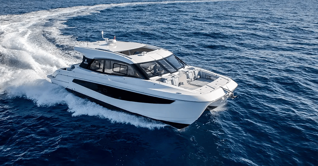 42C-Exterior-Running-A75I5222-1080x566