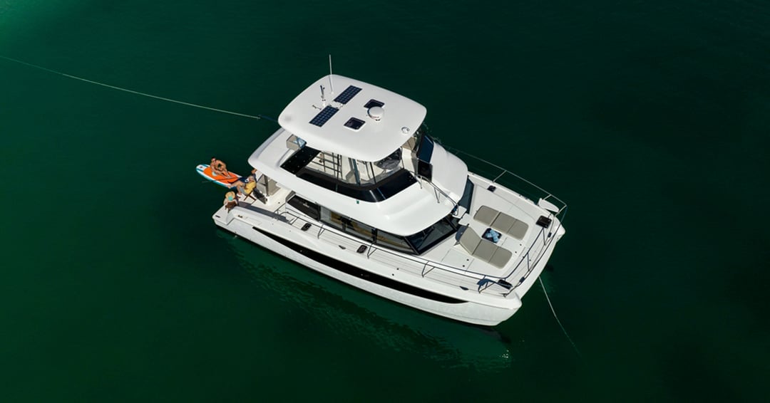 aquila-42-yacht-1080x566