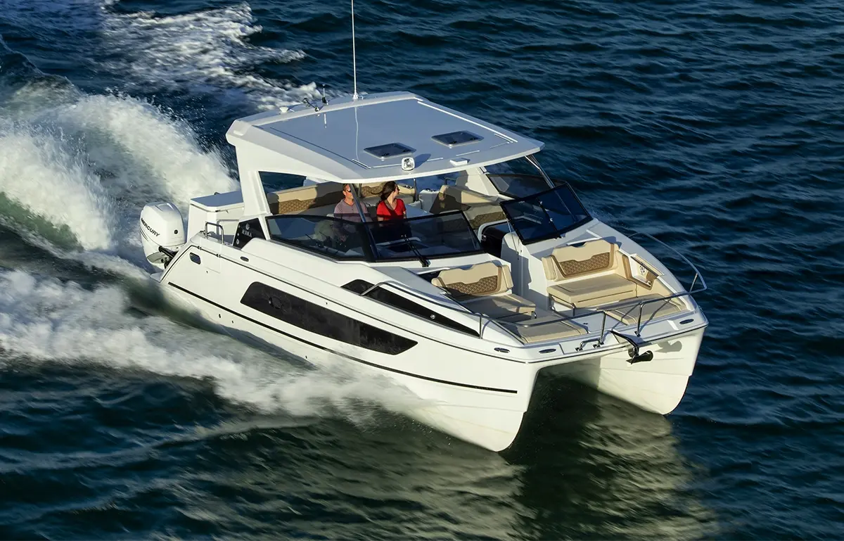 A36S-Exterior-Running-57203309-1200x769